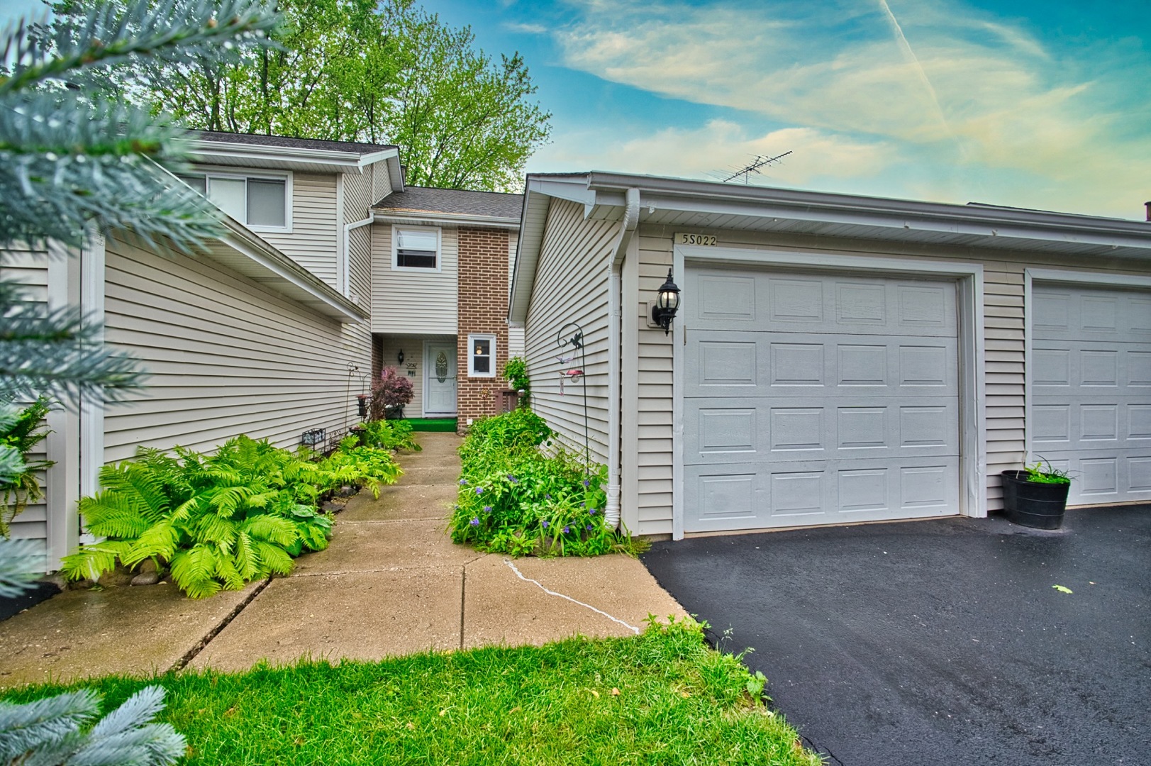 5 Spyglass Court, Naperville, IL 60563