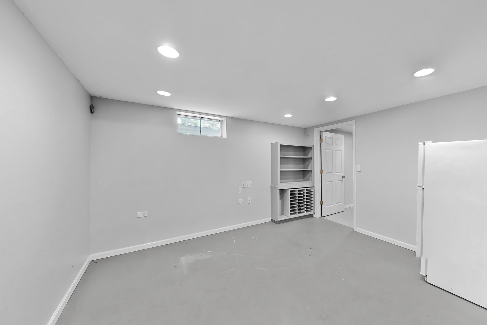 1608 Pleasant Avenue, McHenry, IL 60050