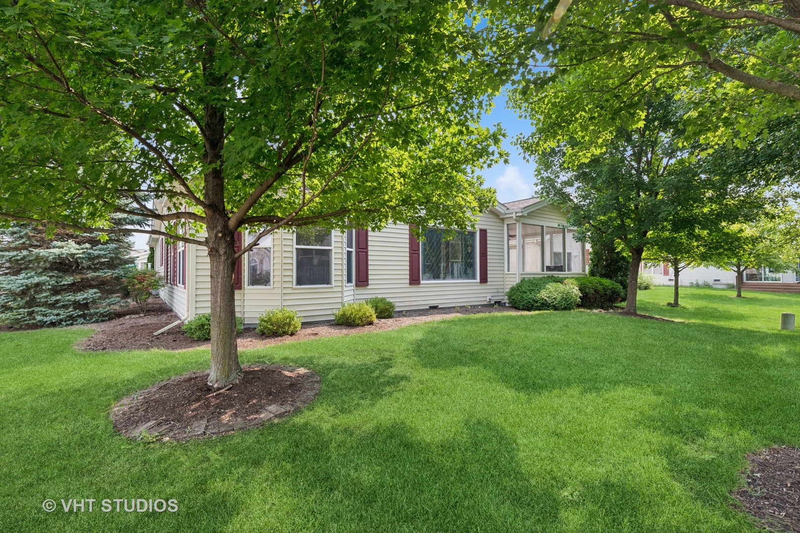 50 Rocking Horse Lane, Grayslake, IL 60030