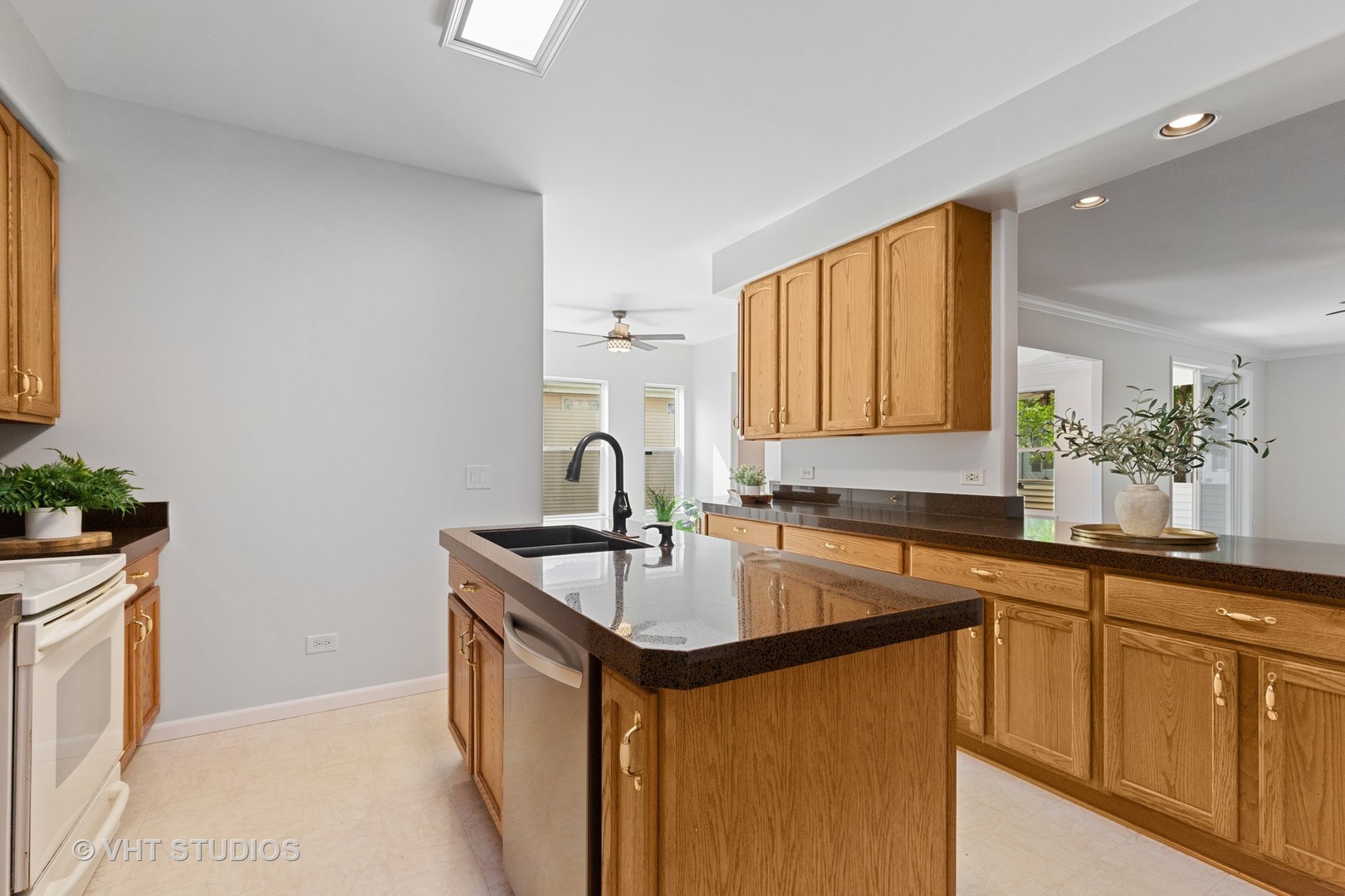 50 Rocking Horse Lane, Grayslake, IL 60030