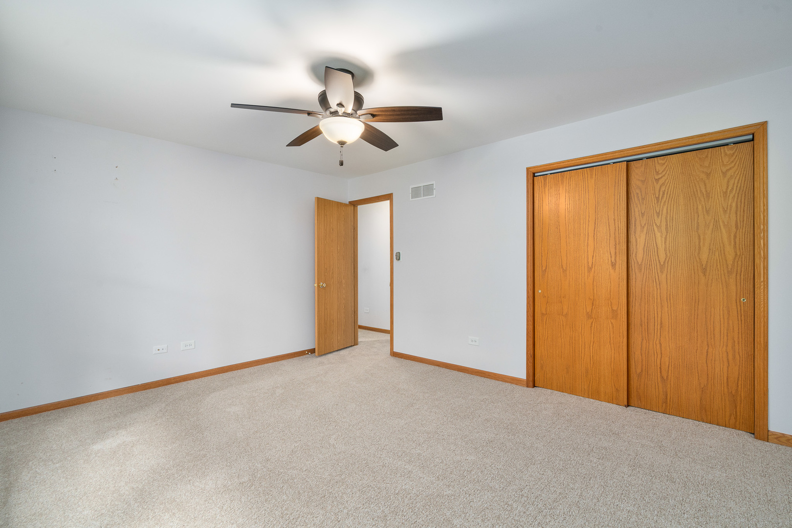 371 Whiteside Drive, Joliet, IL 60435