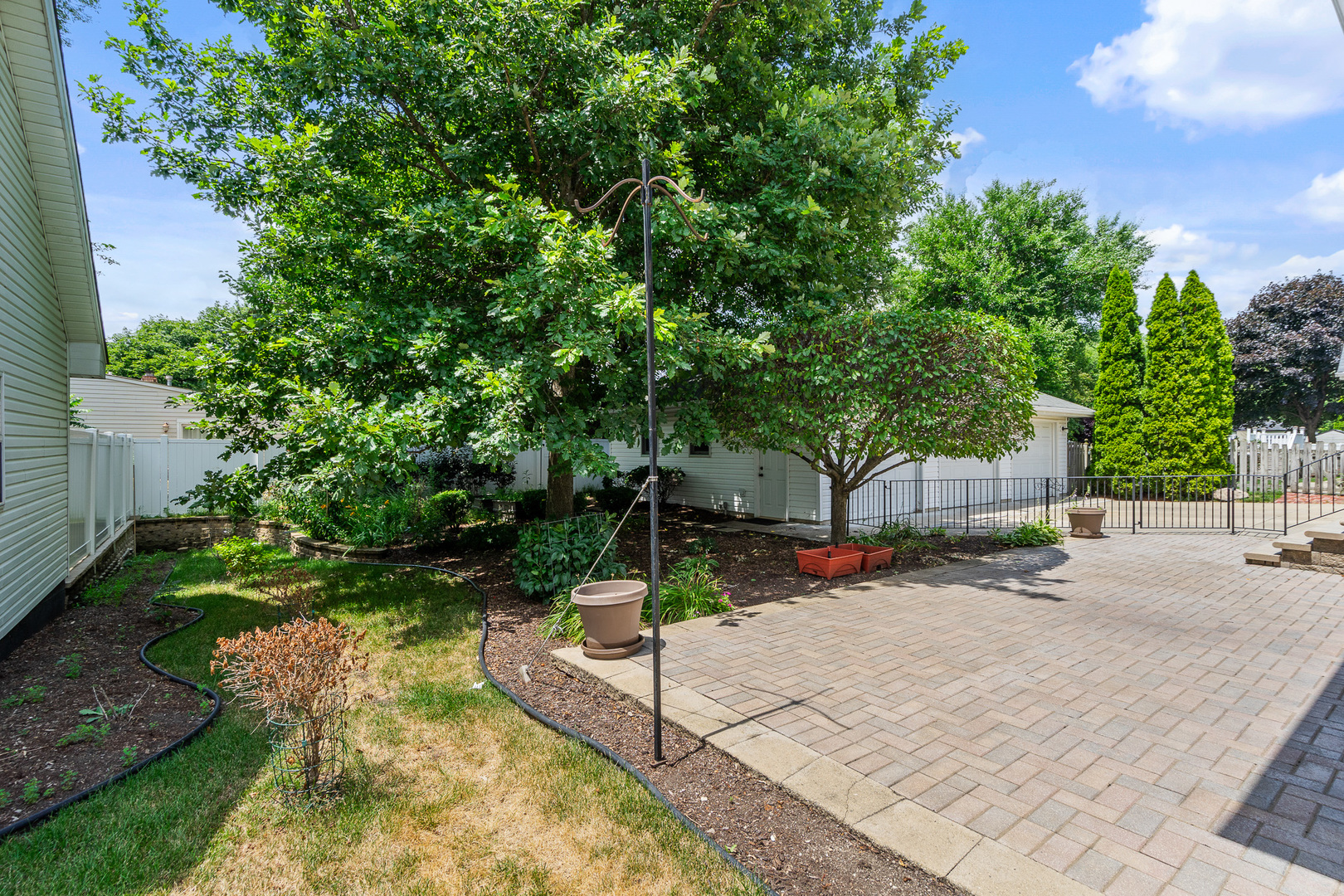 371 Whiteside Drive, Joliet, IL 60435