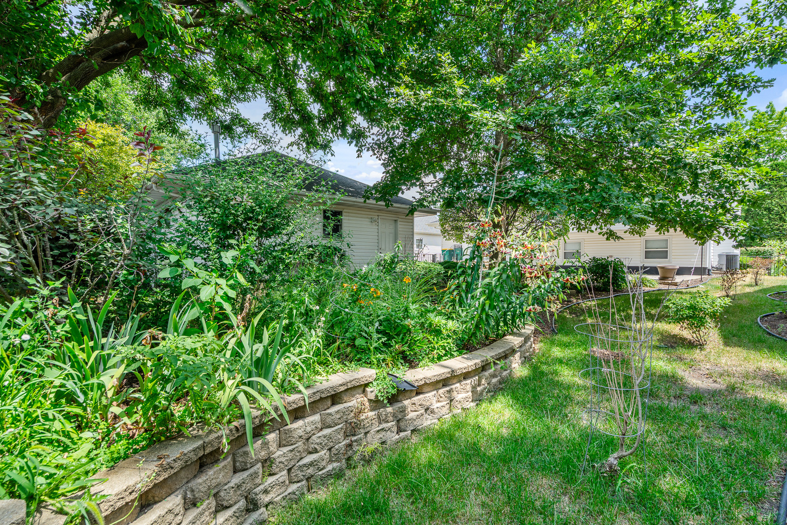 371 Whiteside Drive, Joliet, IL 60435