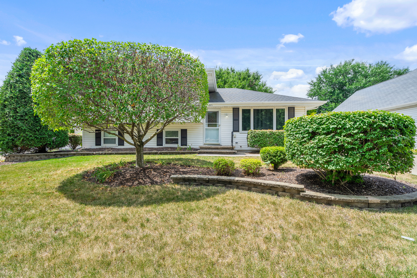 371 Whiteside Drive, Joliet, IL 60435