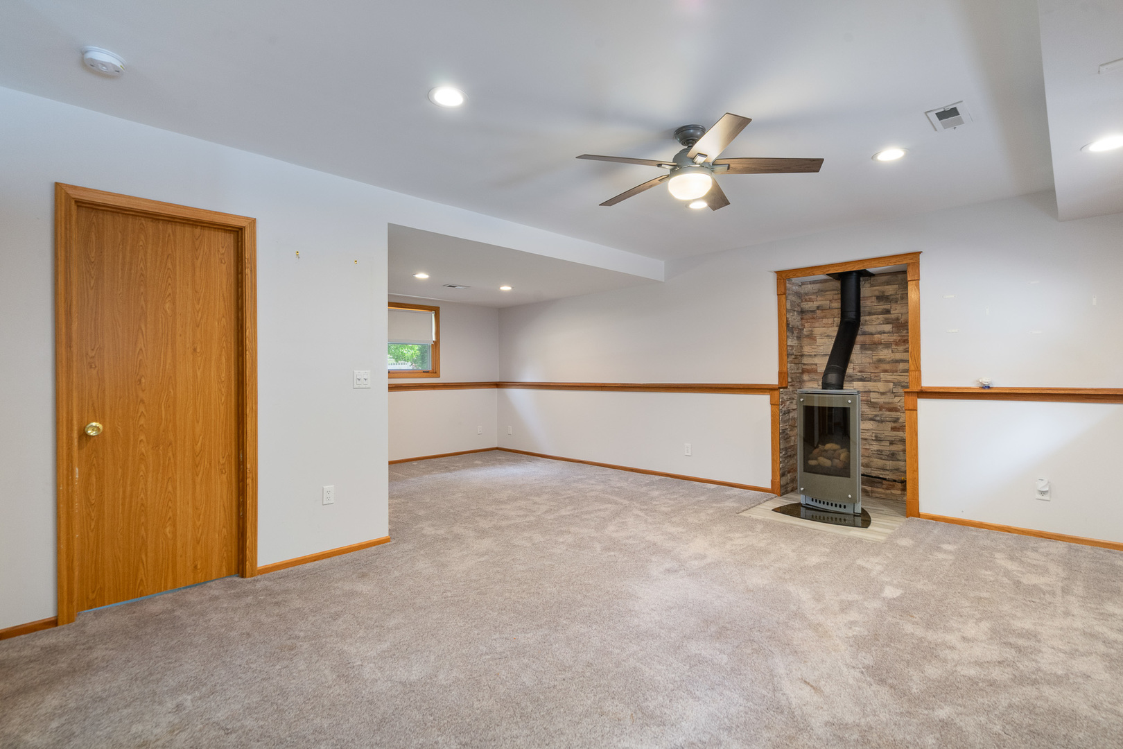 371 Whiteside Drive, Joliet, IL 60435