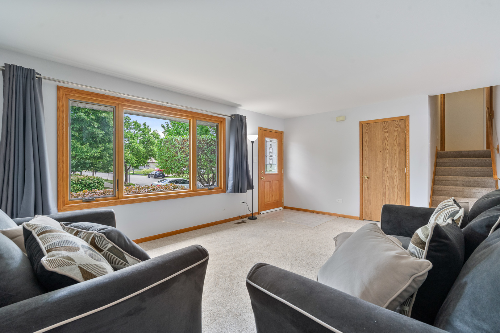371 Whiteside Drive, Joliet, IL 60435