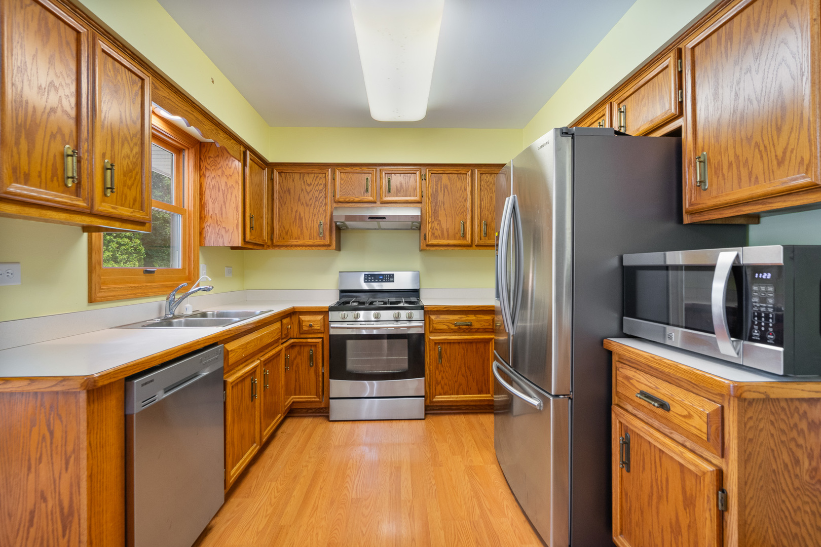 371 Whiteside Drive, Joliet, IL 60435