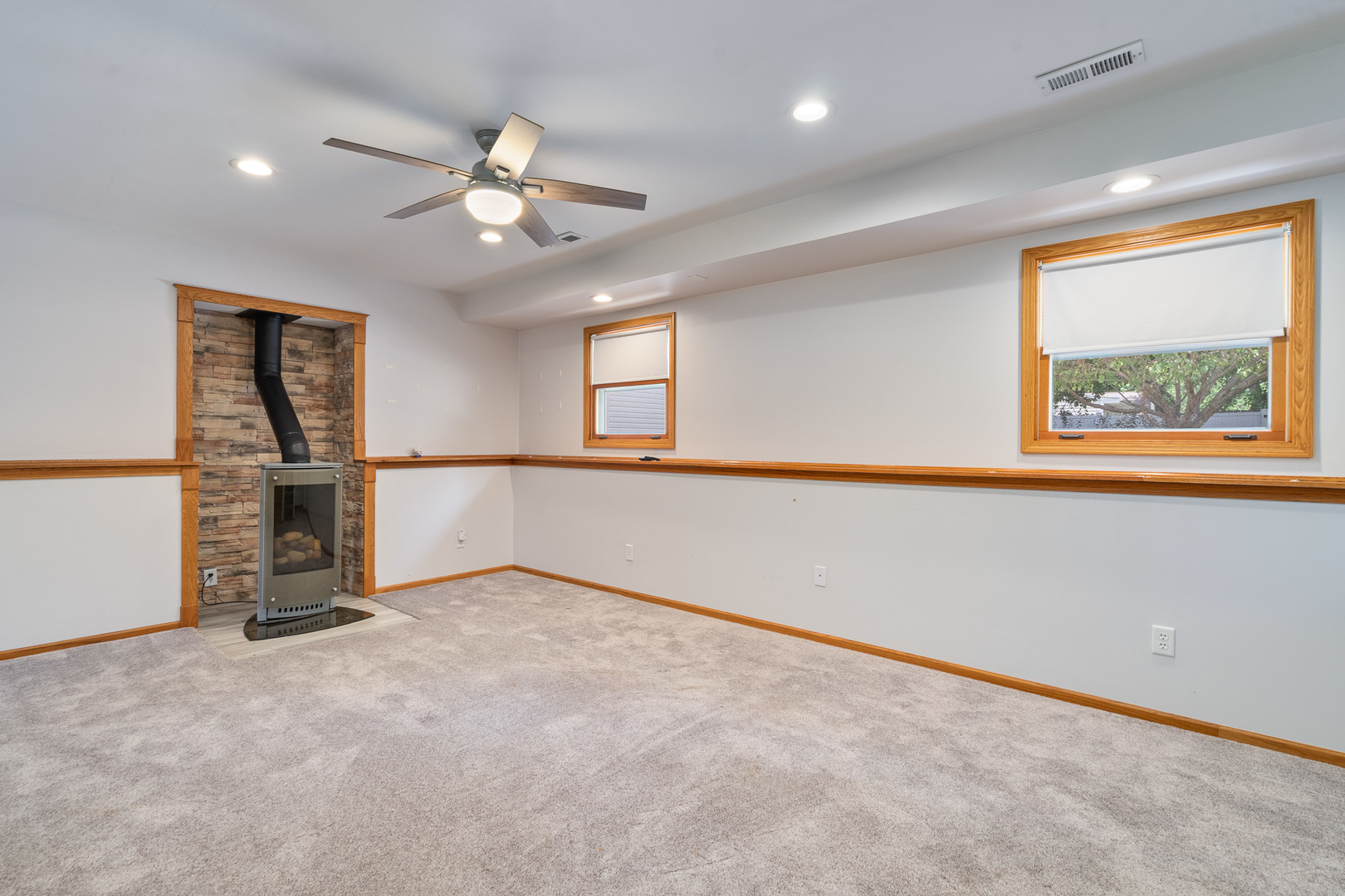 371 Whiteside Drive, Joliet, IL 60435