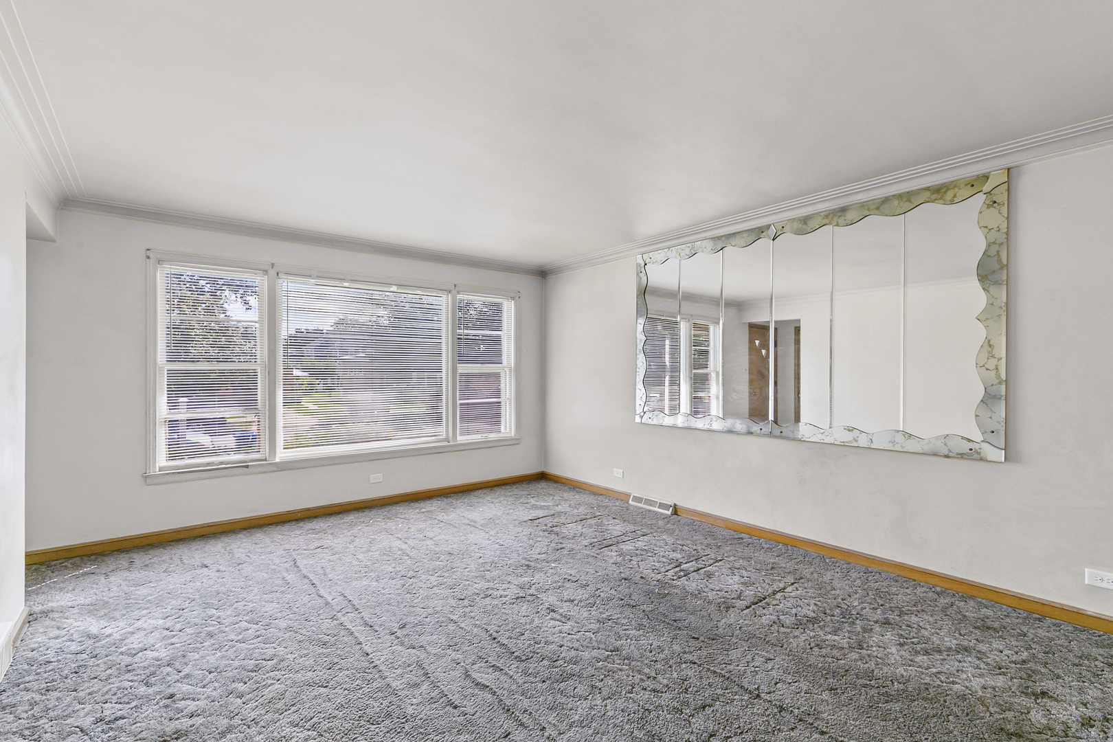 9826 S Harding Avenue, Evergreen Park, IL 60805