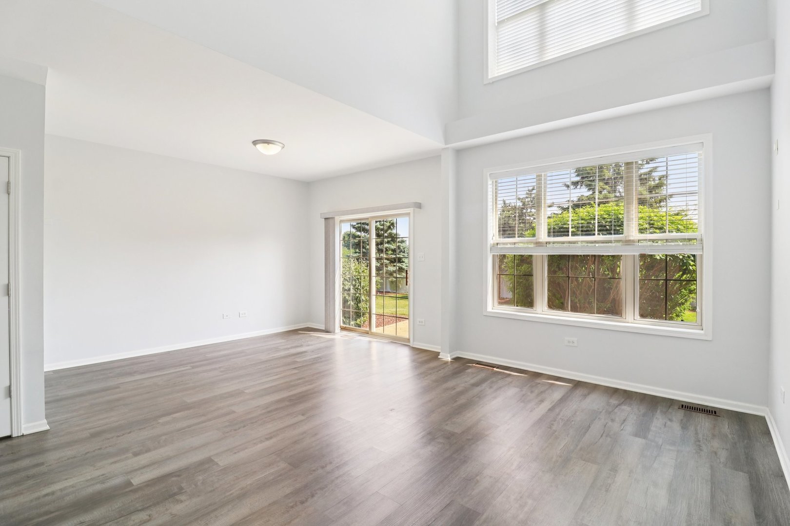 9143 Mansfield Drive, Tinley Park, IL 60487