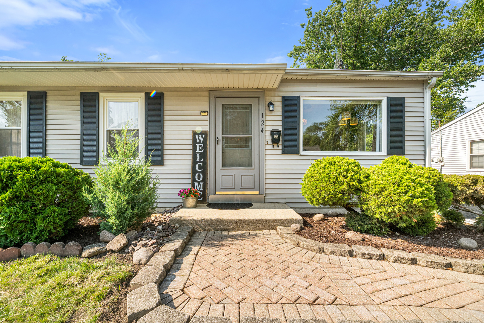 124 Bernard Drive, Buffalo Grove, IL 60089