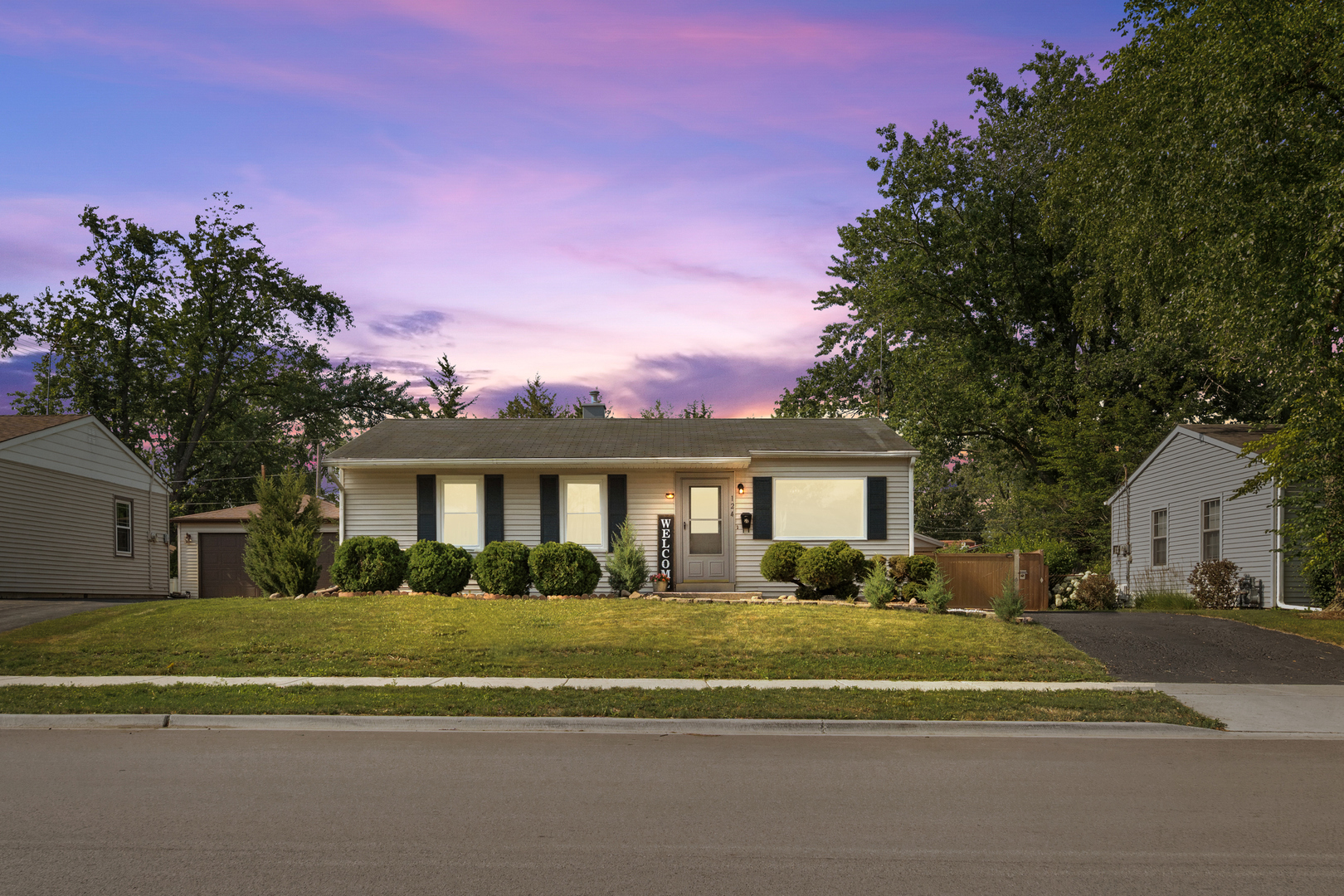 124 Bernard Drive, Buffalo Grove, IL 60089