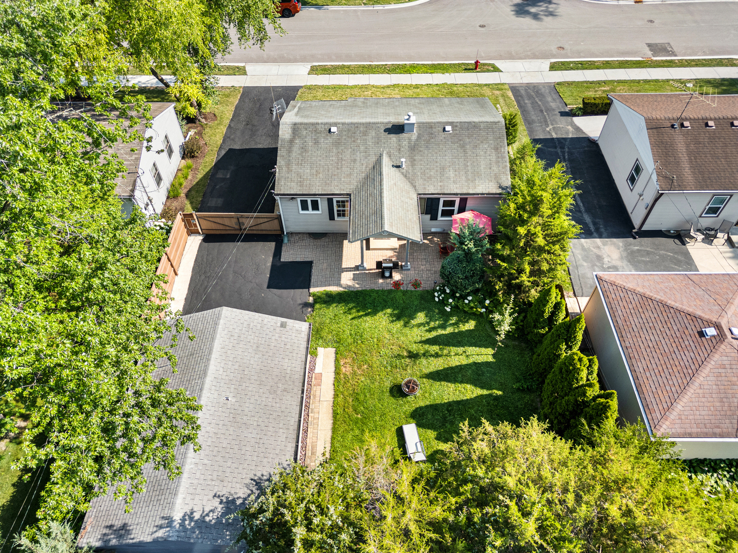 124 Bernard Drive, Buffalo Grove, IL 60089