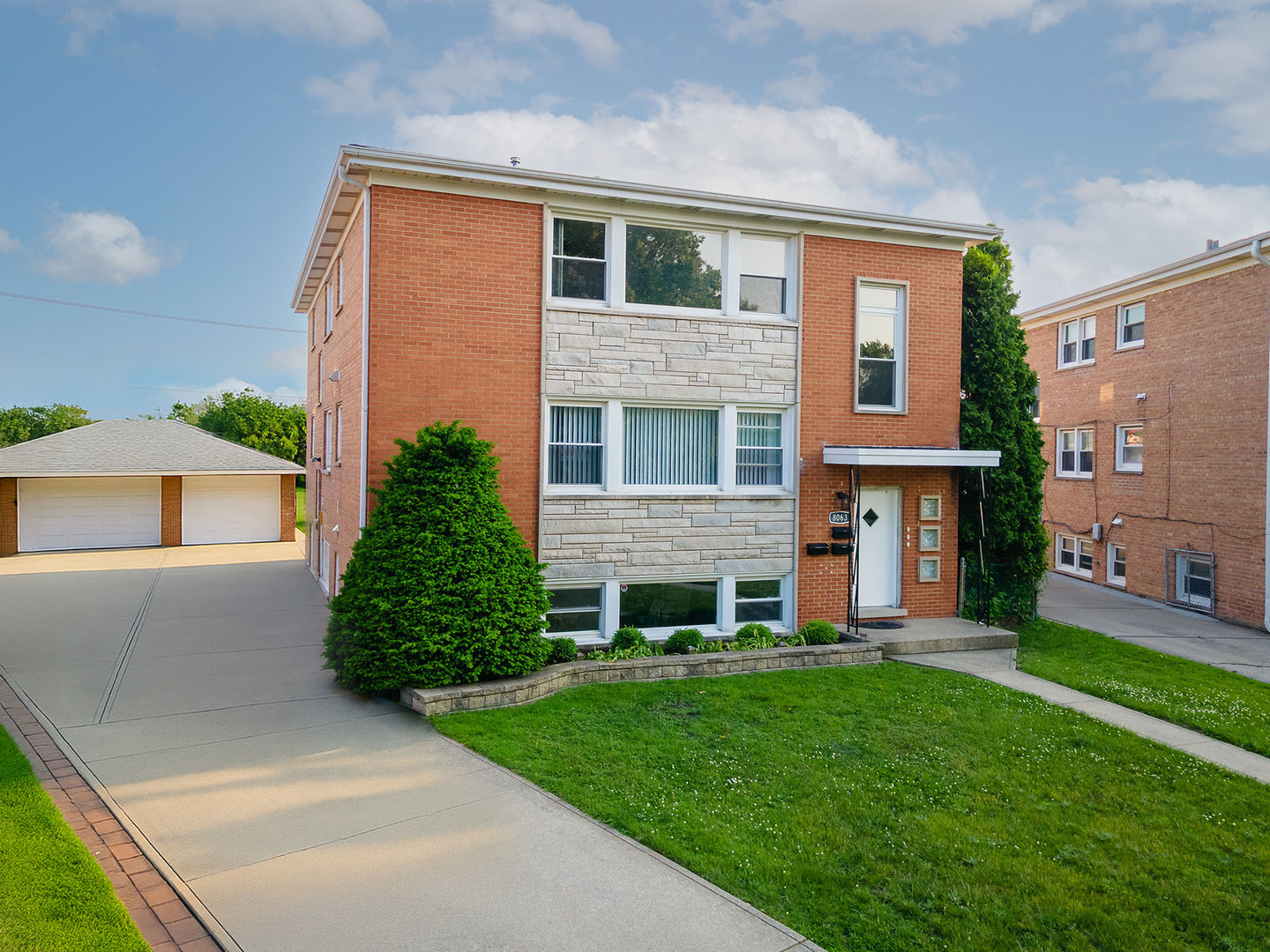 8063 W Churchill Avenue #3, Niles, IL 60714