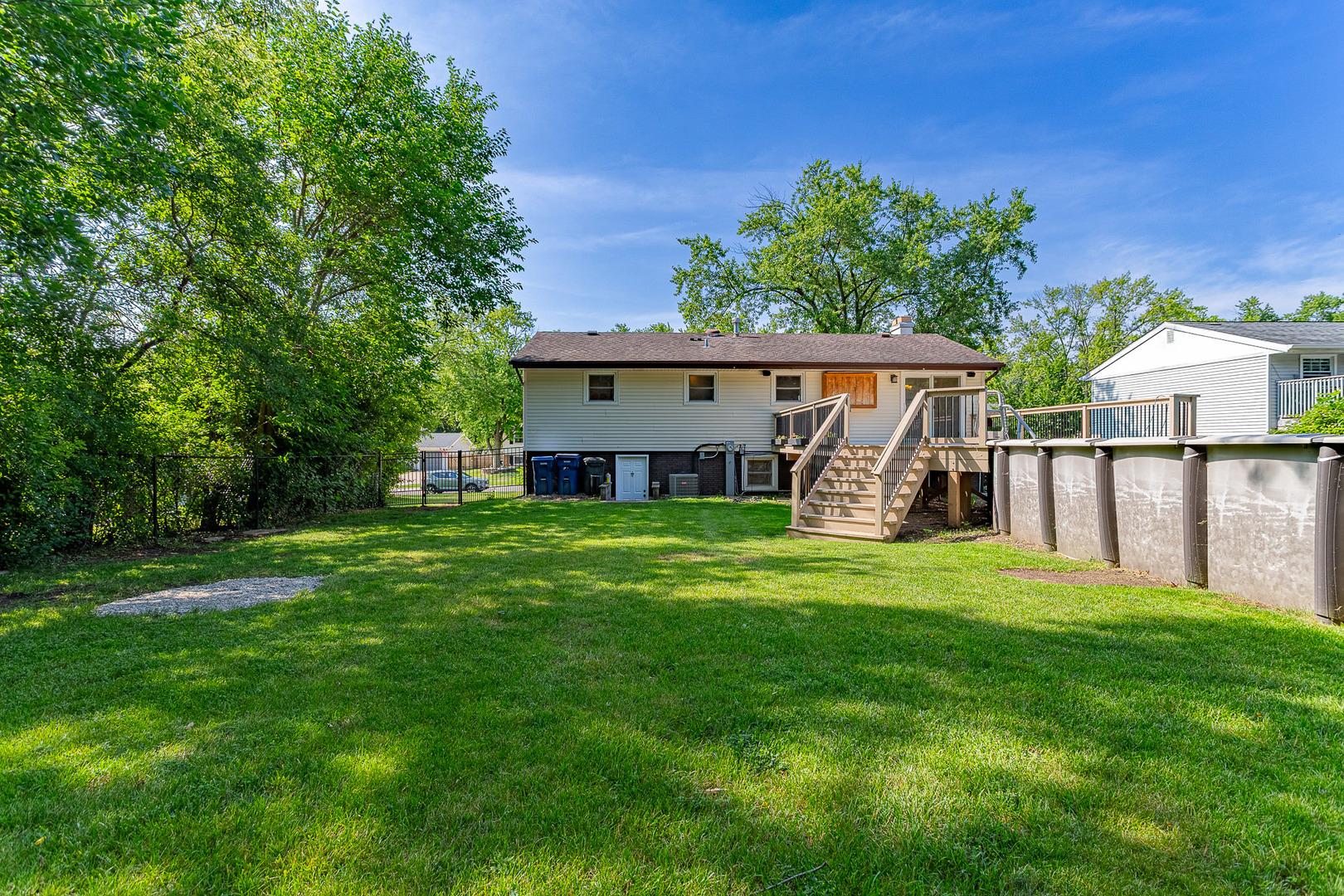 1328 Concord Lane, Schaumburg, IL 60193