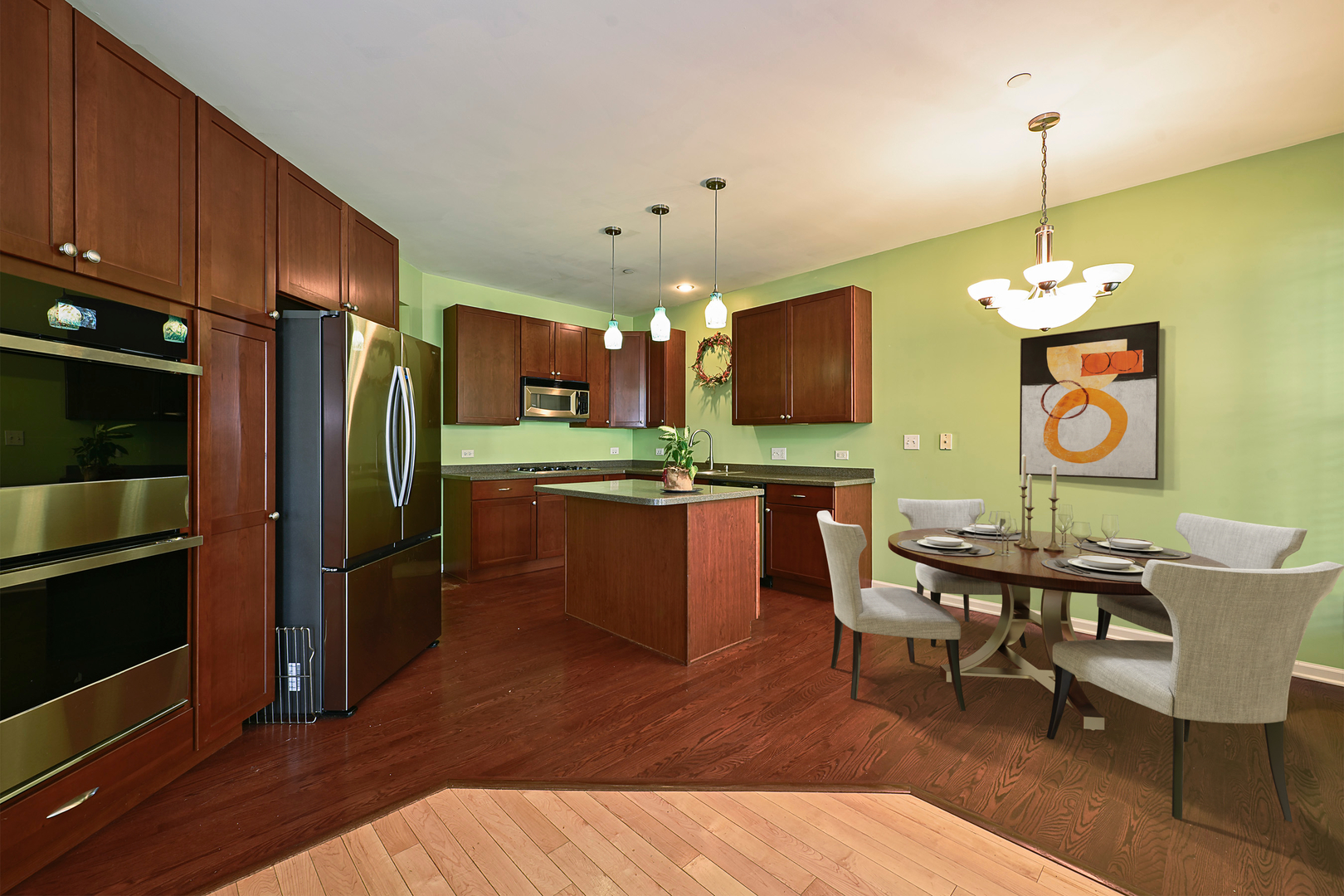 824 Stone Canyon Circle #824, Inverness, IL 60010