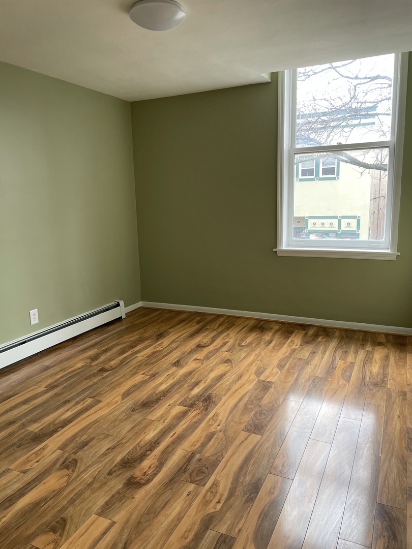 905 Main Street #2, Antioch, IL 60002