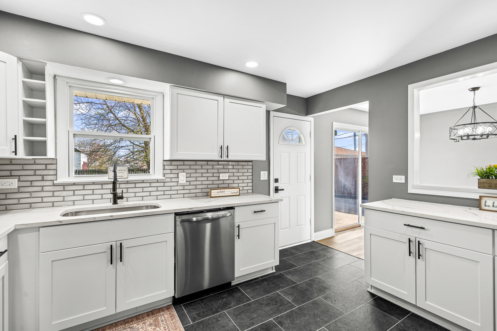16961 Parkside Avenue, South Holland, IL 60473