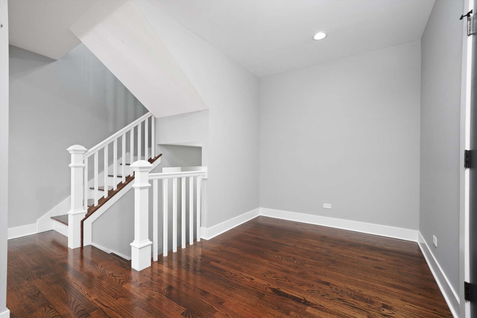 5426 N Bernard Street, Chicago, IL 60625