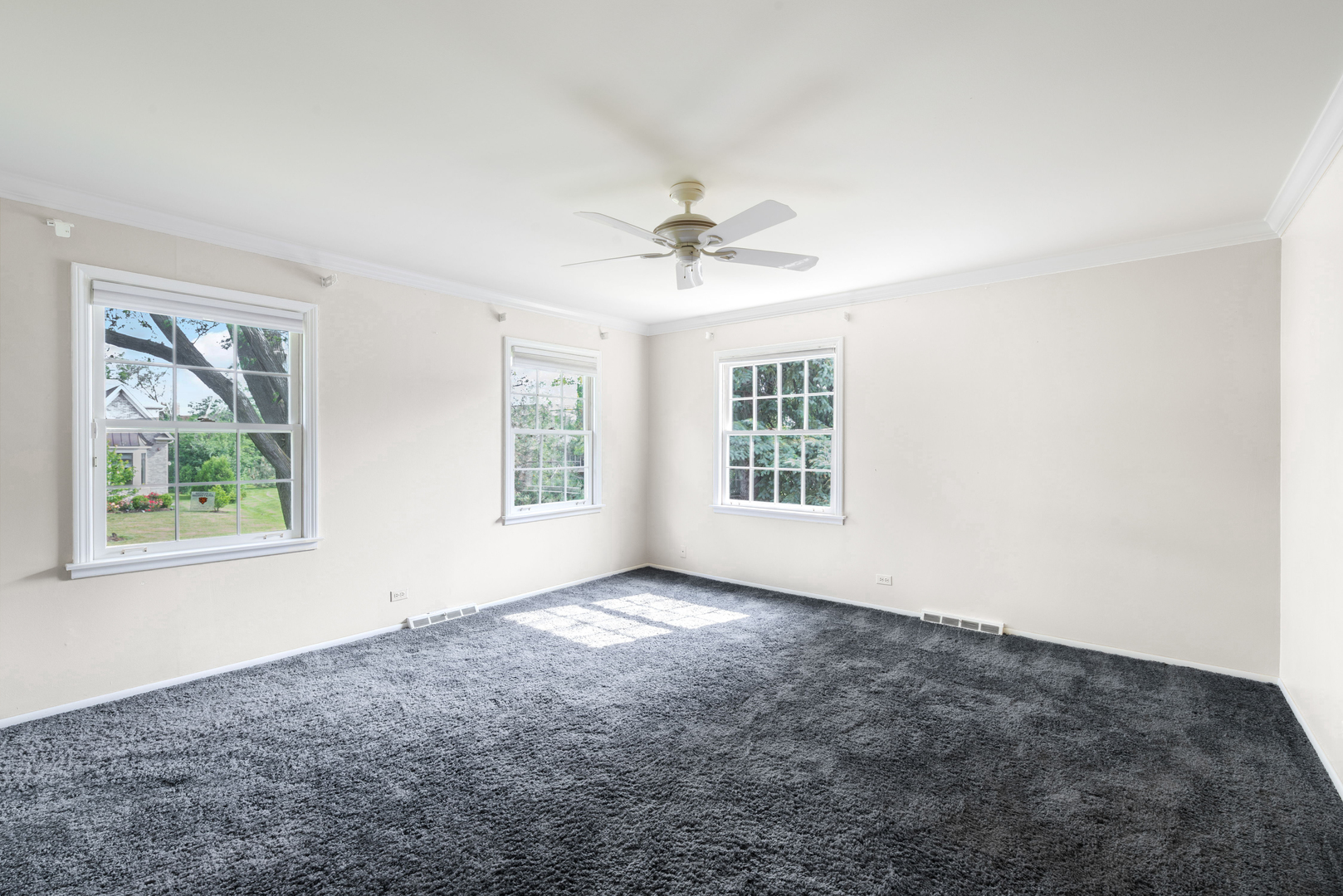 36 Croydon Lane, Oak Brook, IL 60523