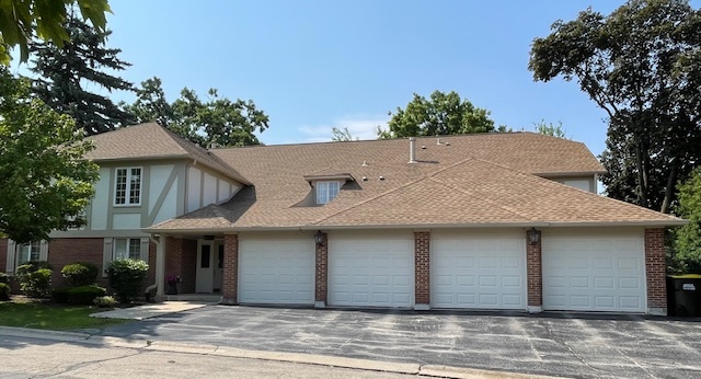 5814 Wolf Road #B-2, Western Springs, IL 60558