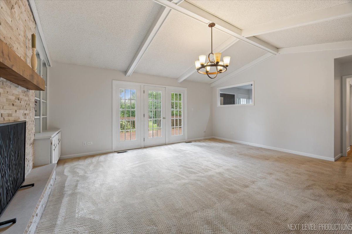 2802 Wedgewood Drive, Naperville, IL 60565
