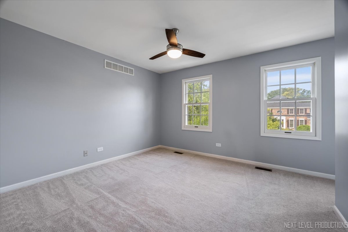 2802 Wedgewood Drive, Naperville, IL 60565