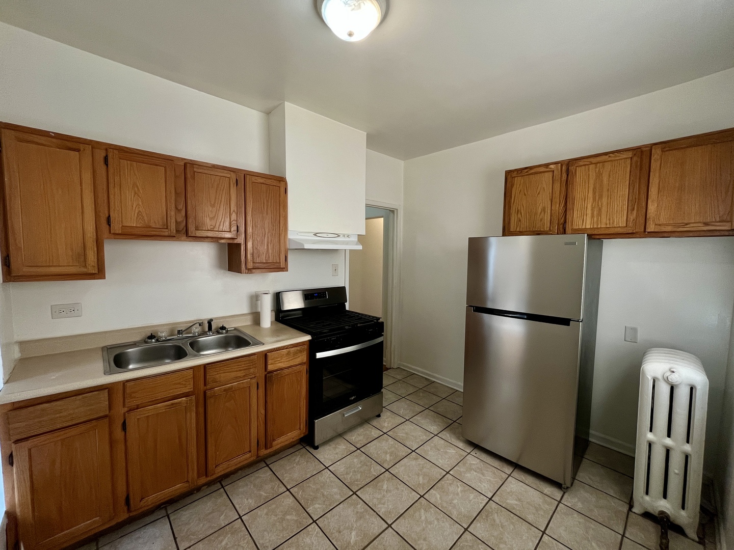 307 Herkimer Street #2-R, Joliet, IL 60432