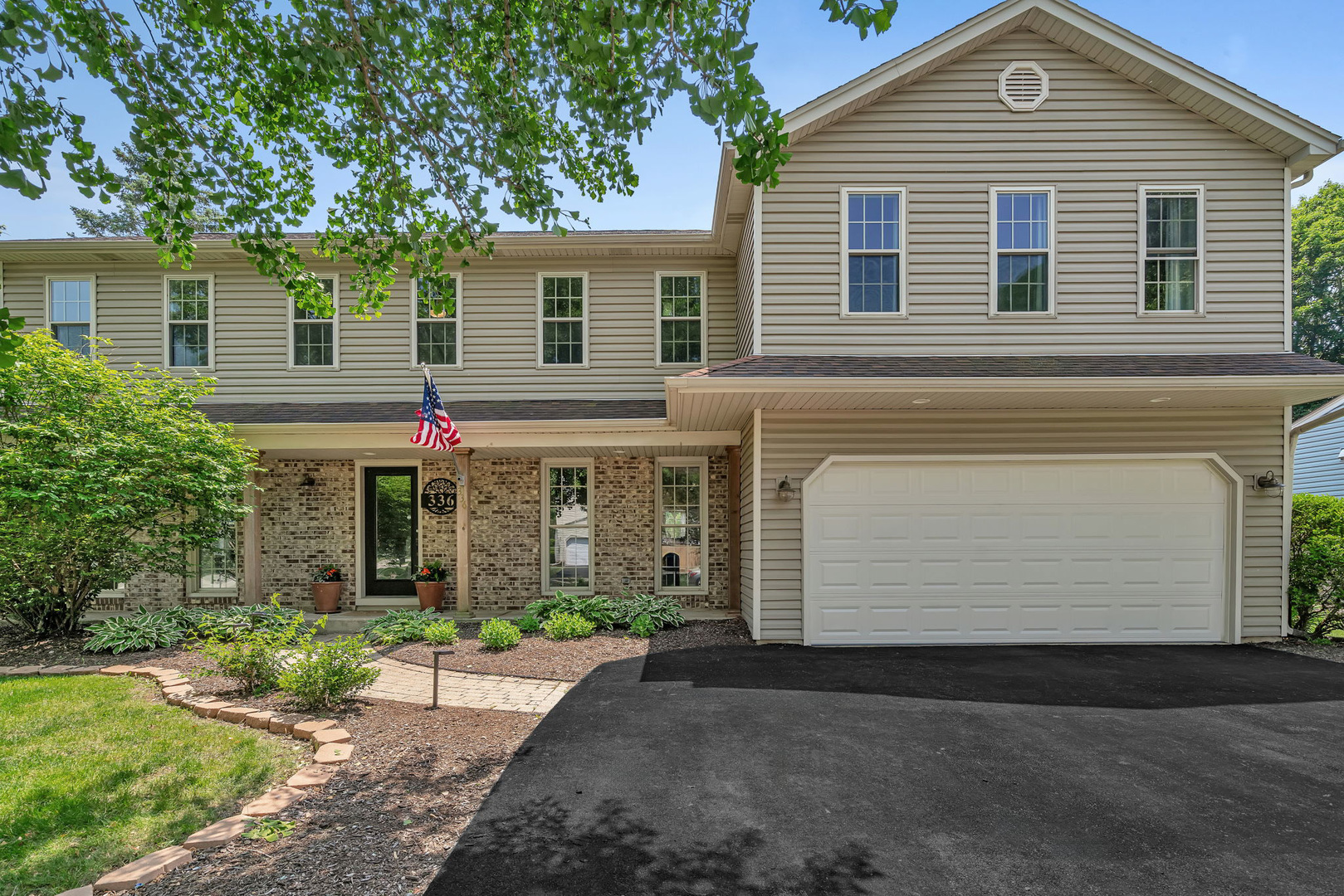 336 Brooklea Court, Naperville, IL 60565
