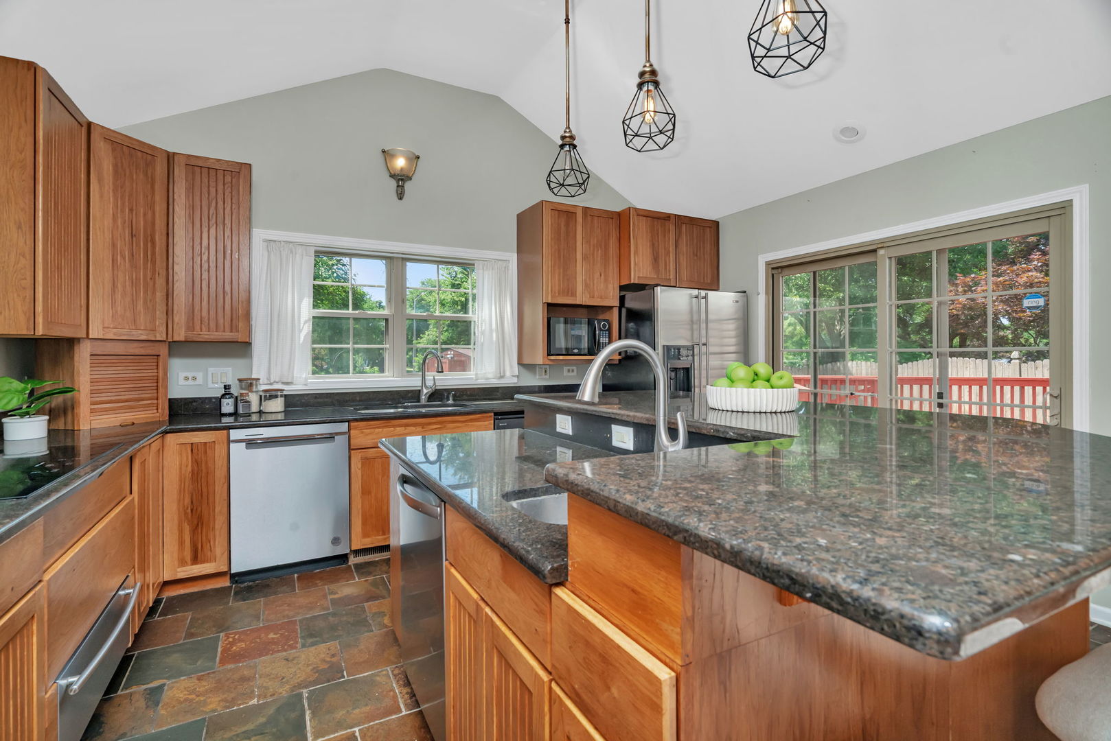 336 Brooklea Court, Naperville, IL 60565
