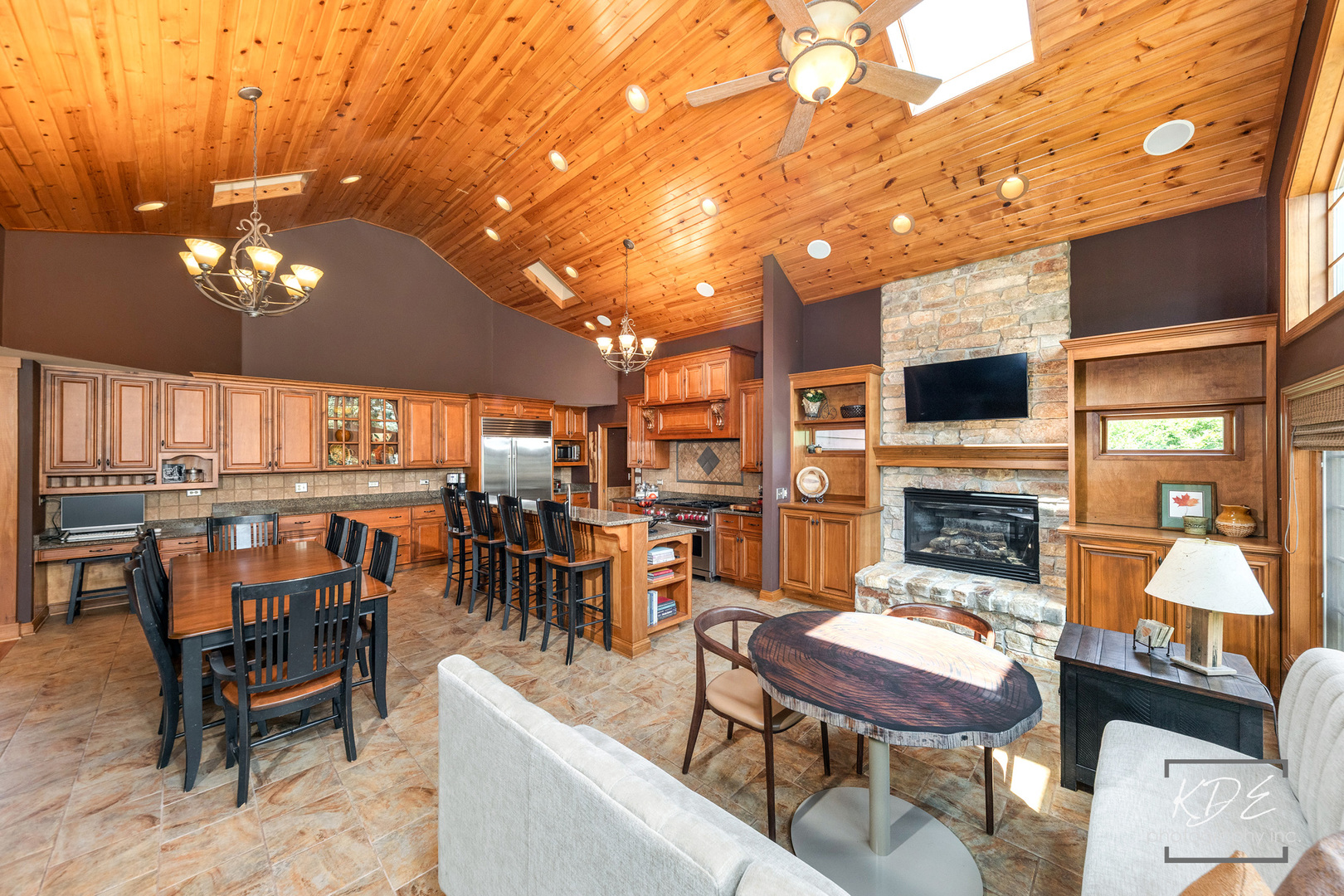 1012 Kennesaw Court, Naperville, IL 60540