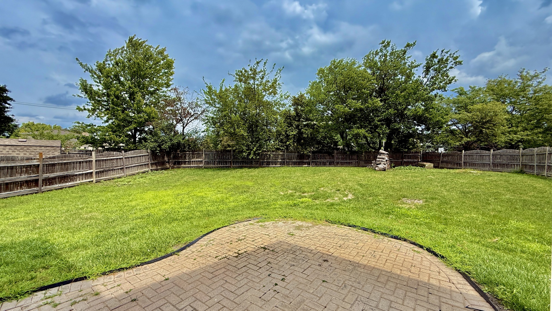 10 Rugby Court, Glendale Heights, IL 60139