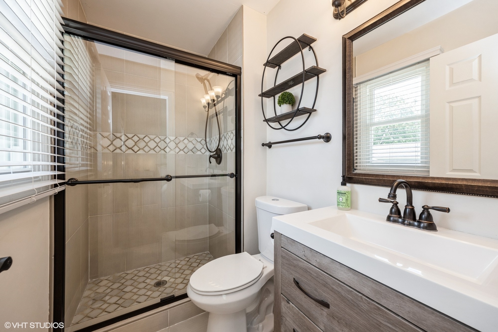 3925 Williams Street, Downers Grove, IL 60515