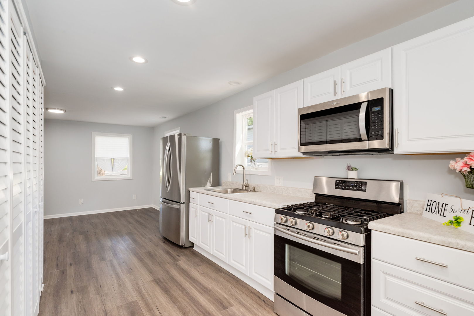 3821 E Wonder Lake Road, Wonder Lake, IL 60097