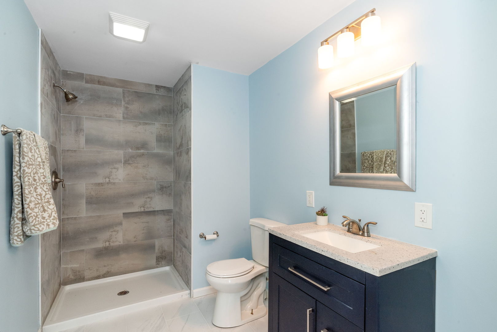 3821 E Wonder Lake Road, Wonder Lake, IL 60097