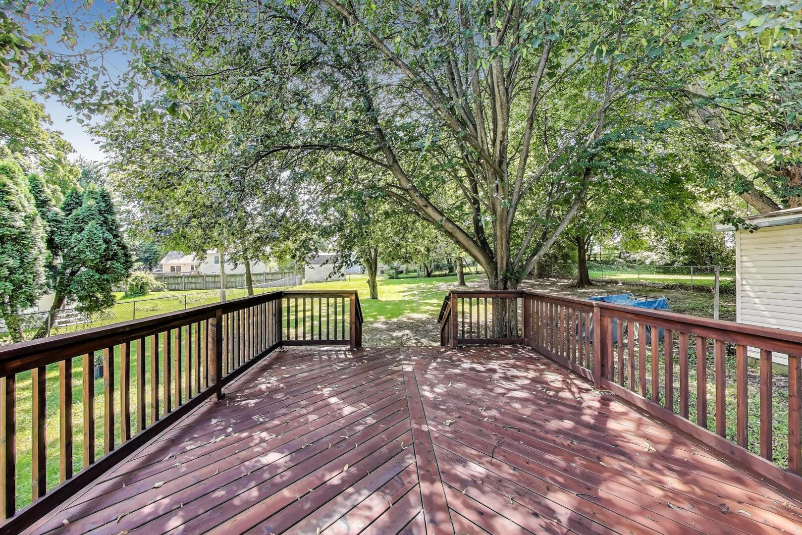 312 Douglas Road, Batavia, IL 60510