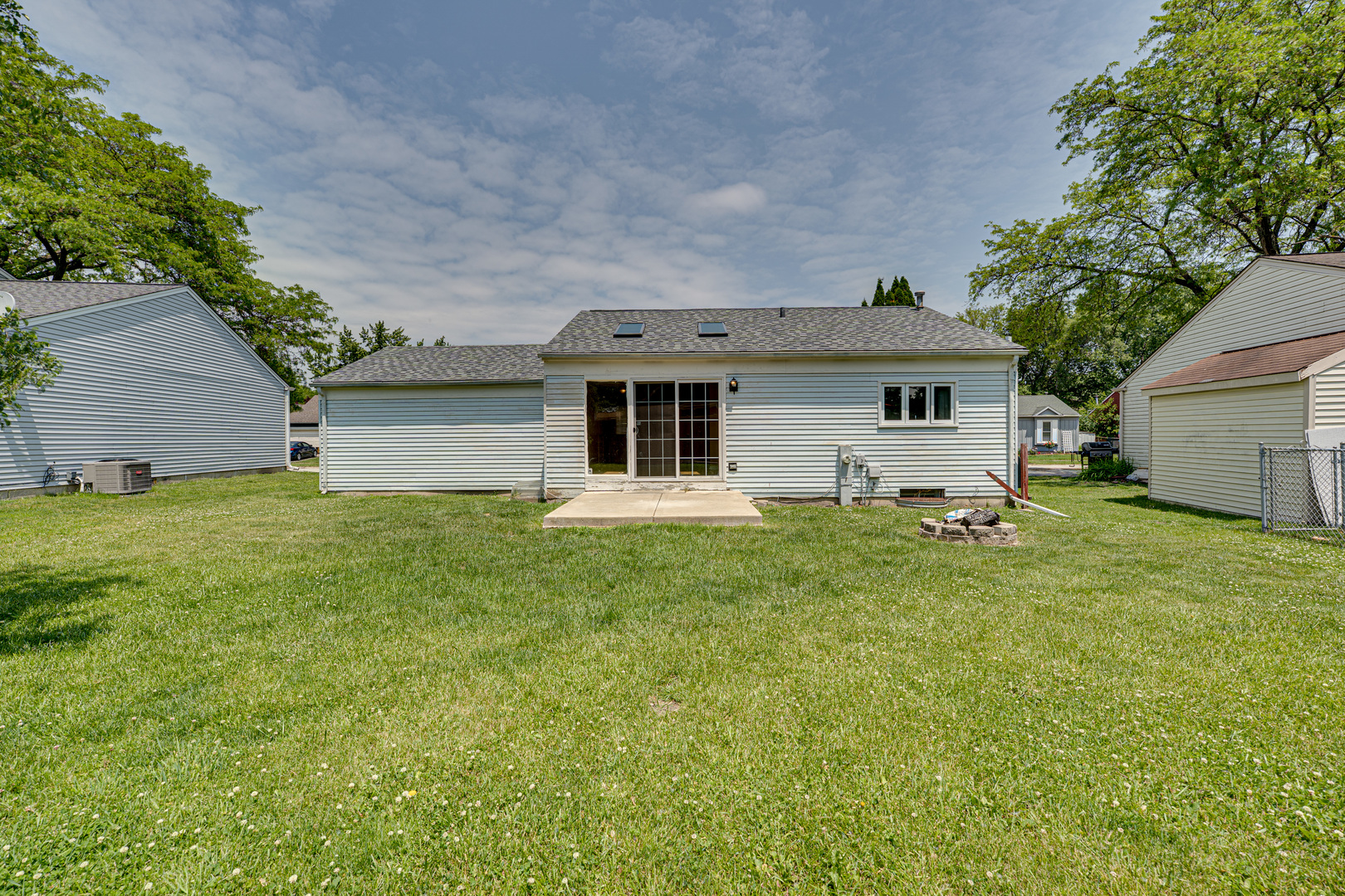 2665 Prairieview Lane, Aurora, IL 60502
