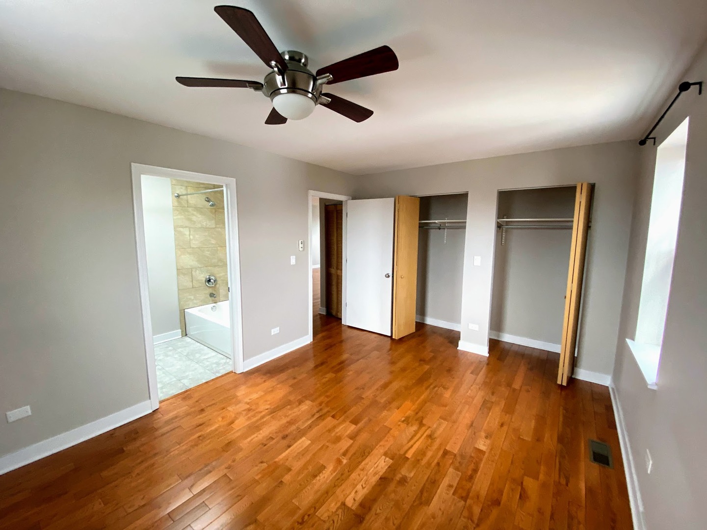 2245 W 21st Street #4, Chicago, IL 60608
