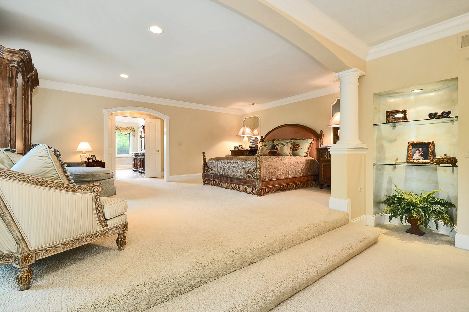 1877 Banbury Road, Inverness, IL 60067