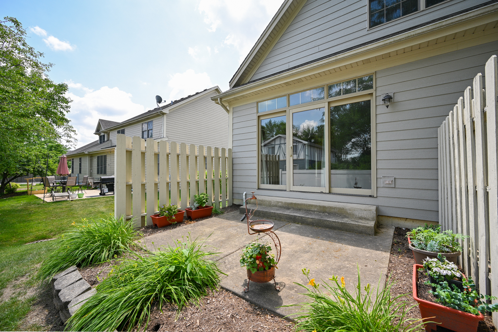 29W505 Cerny Circle, Warrenville, IL 60555