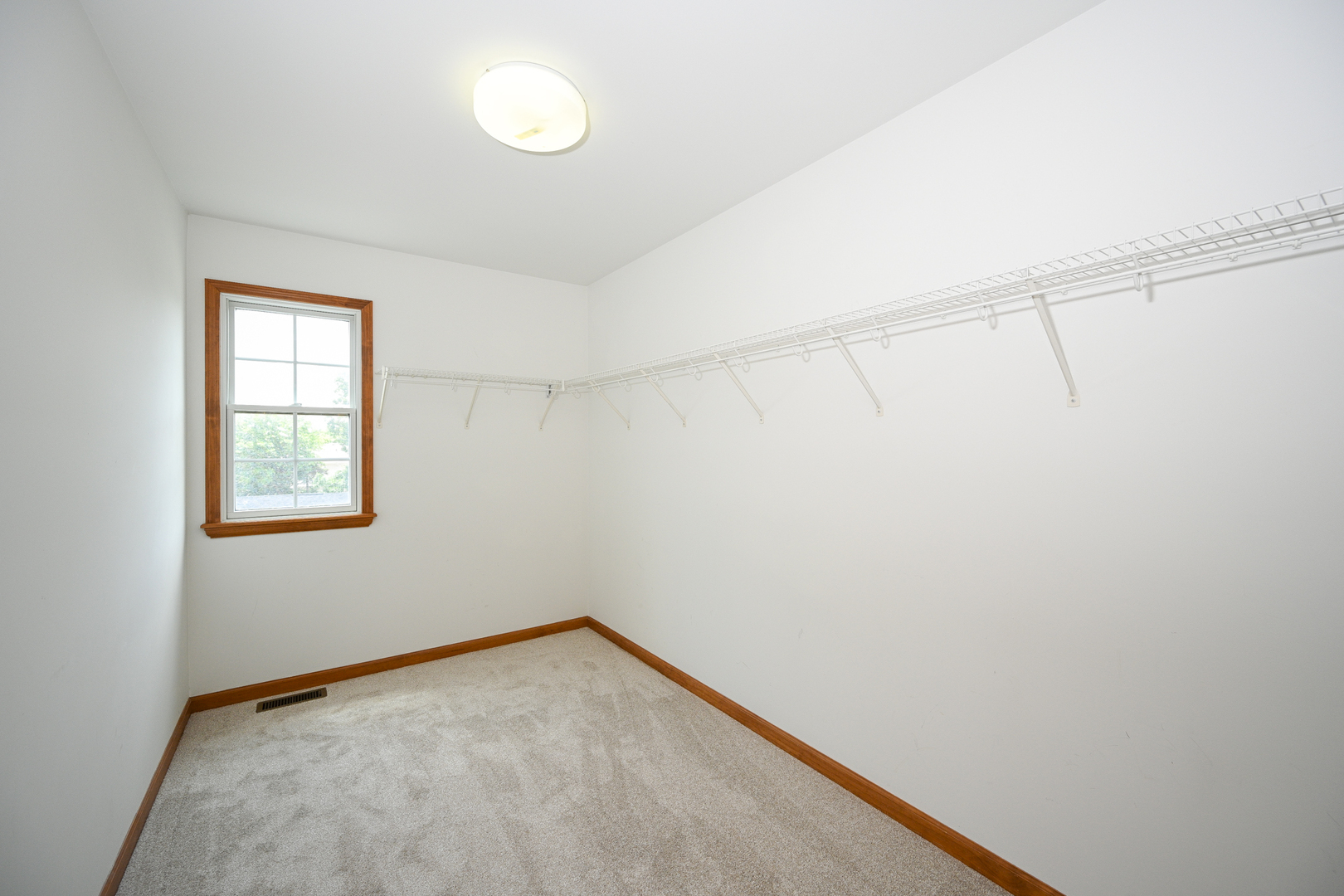 29W505 Cerny Circle, Warrenville, IL 60555