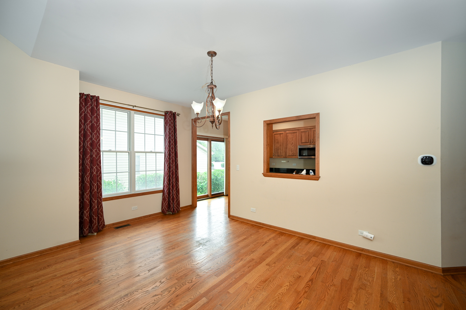 29W505 Cerny Circle, Warrenville, IL 60555
