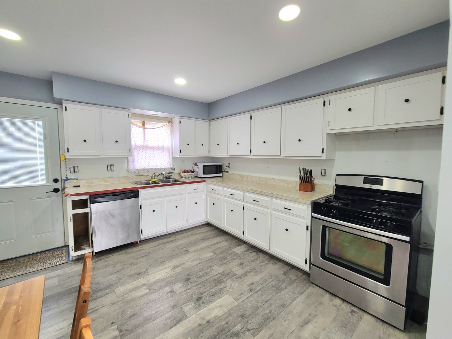 2305 Marmion Avenue, Joliet, IL 60436