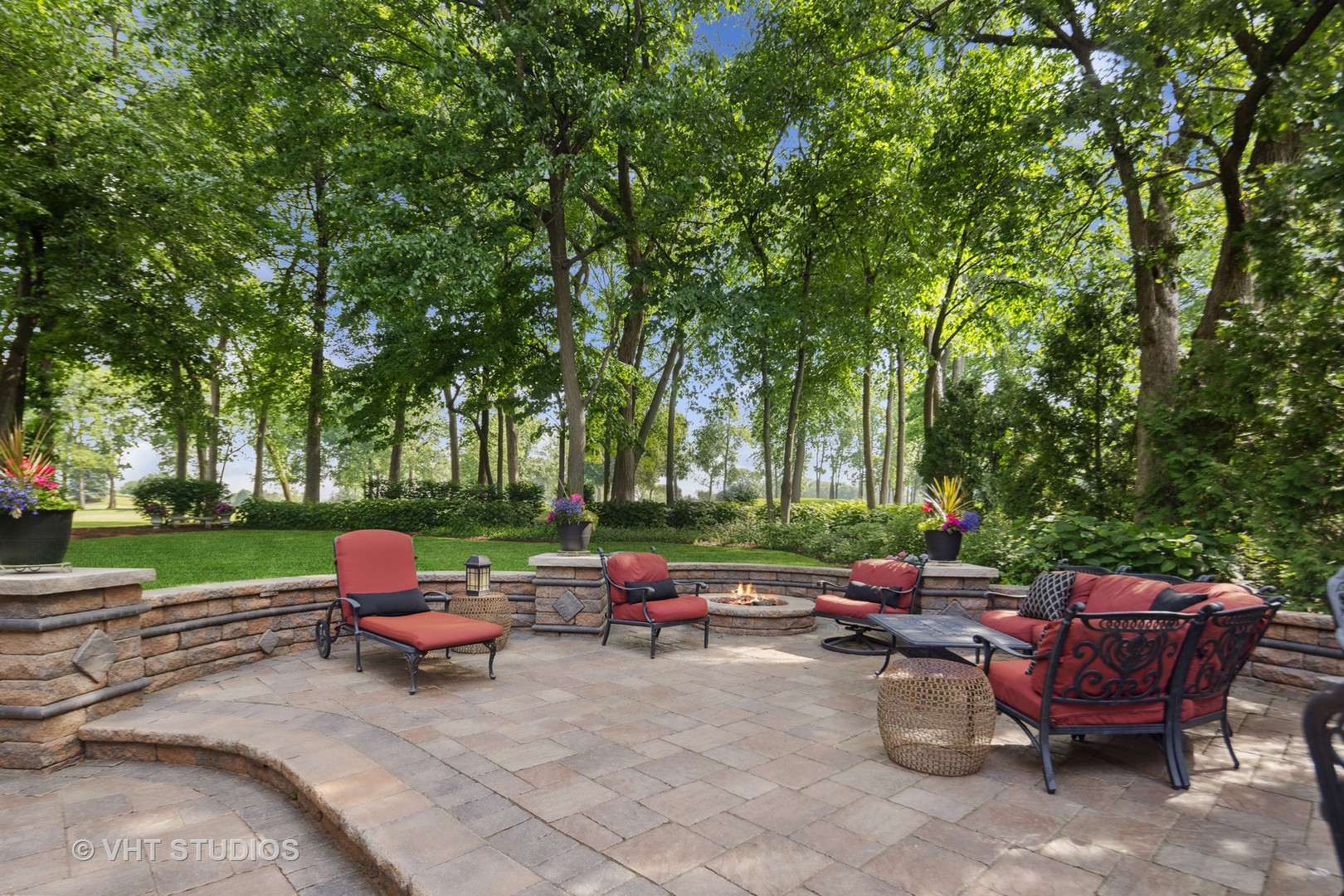 3104 Royal Fox Drive, St. Charles, IL 60174