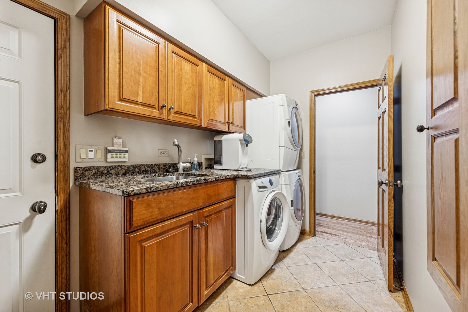 3104 Royal Fox Drive, St. Charles, IL 60174