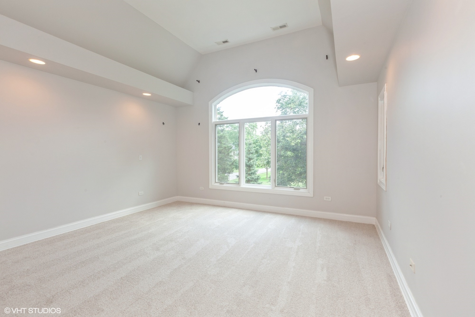 364 65th Street, Willowbrook, IL 60527