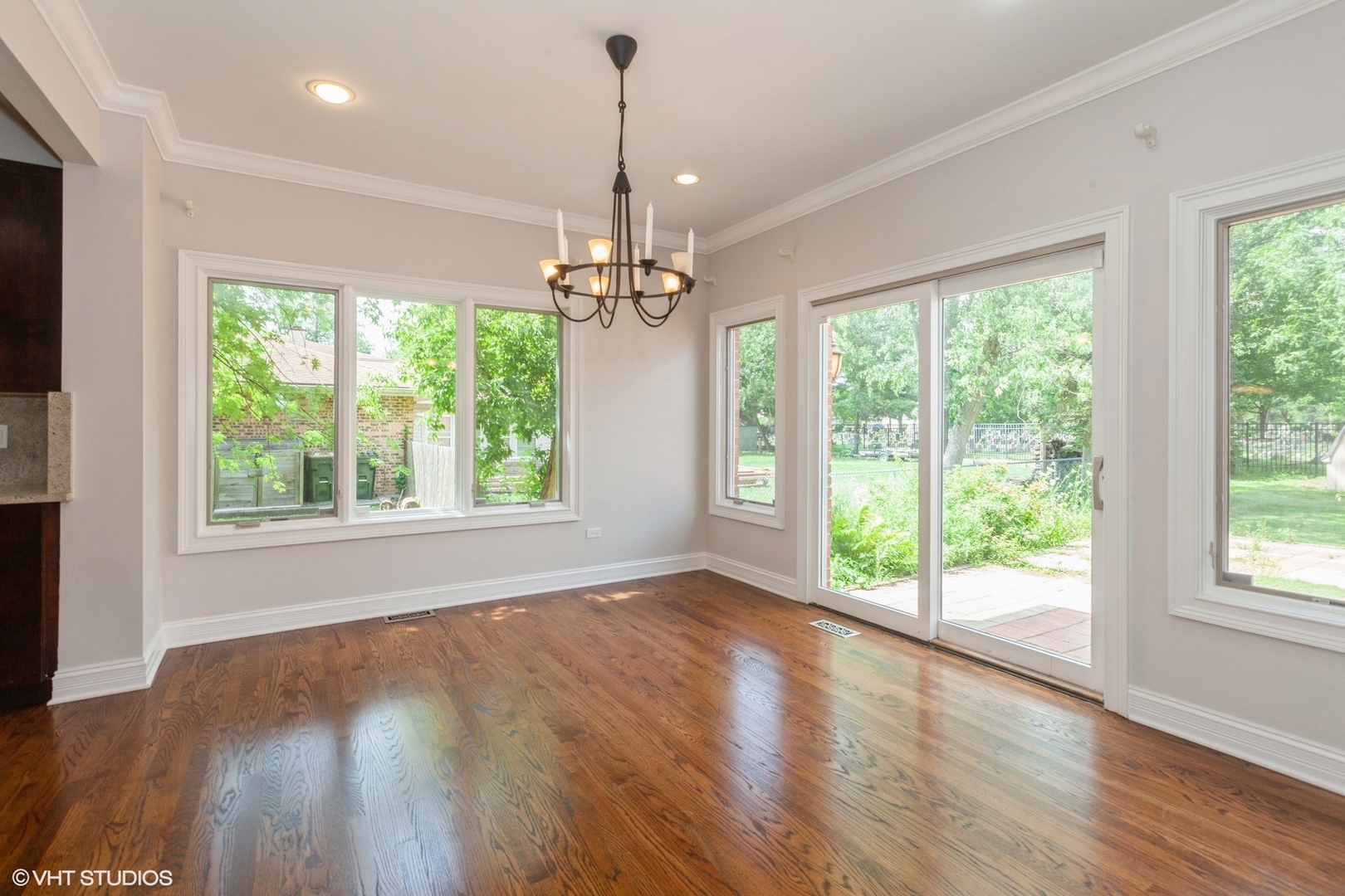 364 65th Street, Willowbrook, IL 60527