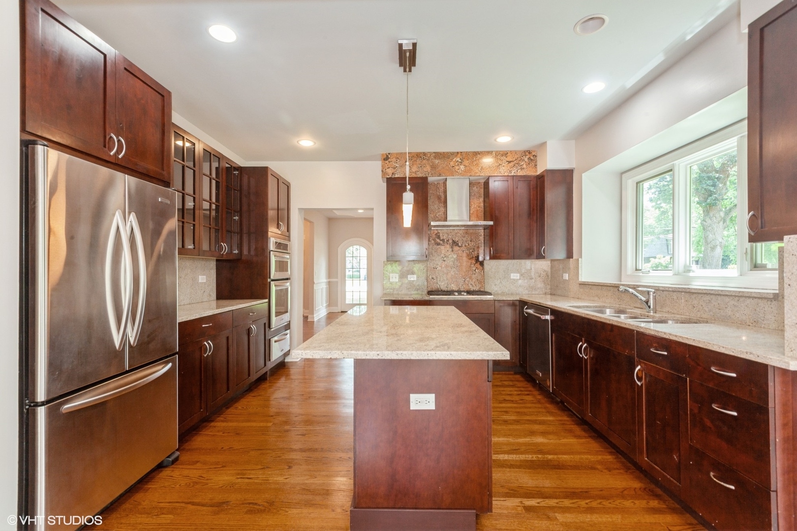 364 65th Street, Willowbrook, IL 60527