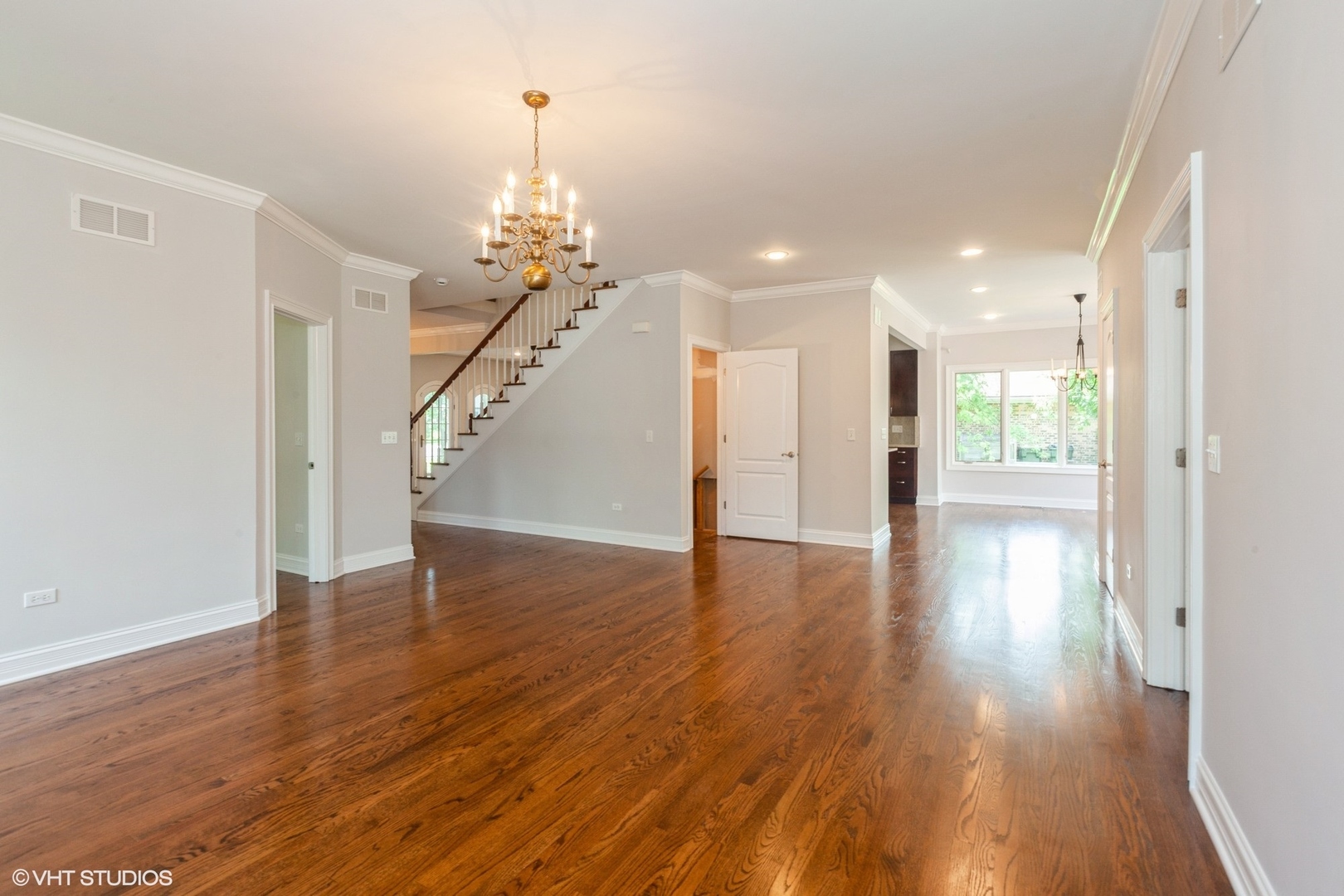 364 65th Street, Willowbrook, IL 60527