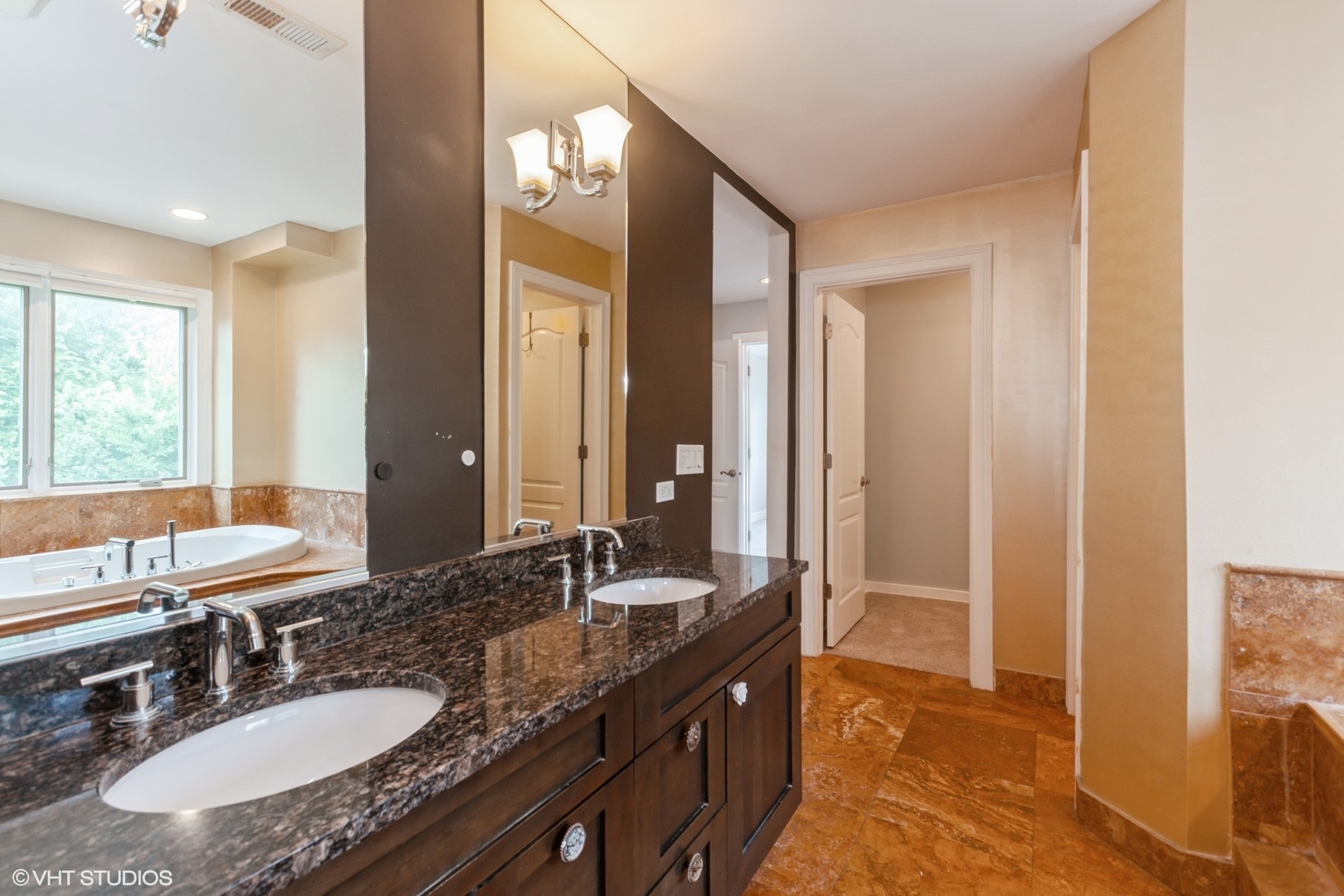 364 65th Street, Willowbrook, IL 60527